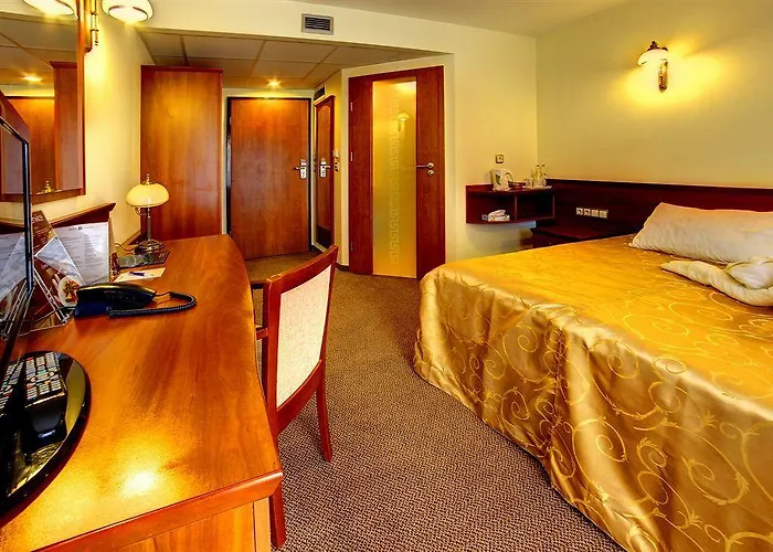 Great Polonia Conrad 호텔 4*