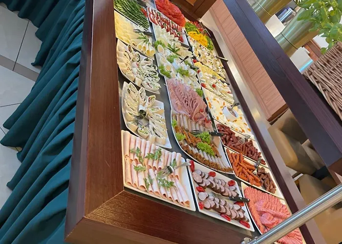 酒店 Great Polonia Conrad 4*